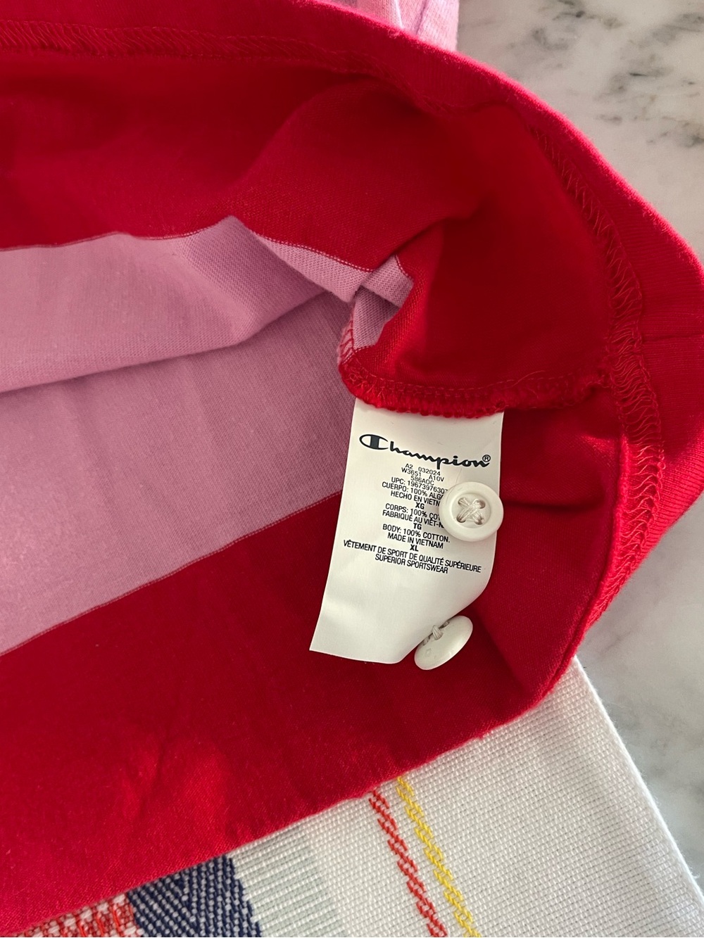Champion red and pink striped rugby shirt - Picture 8 of 8